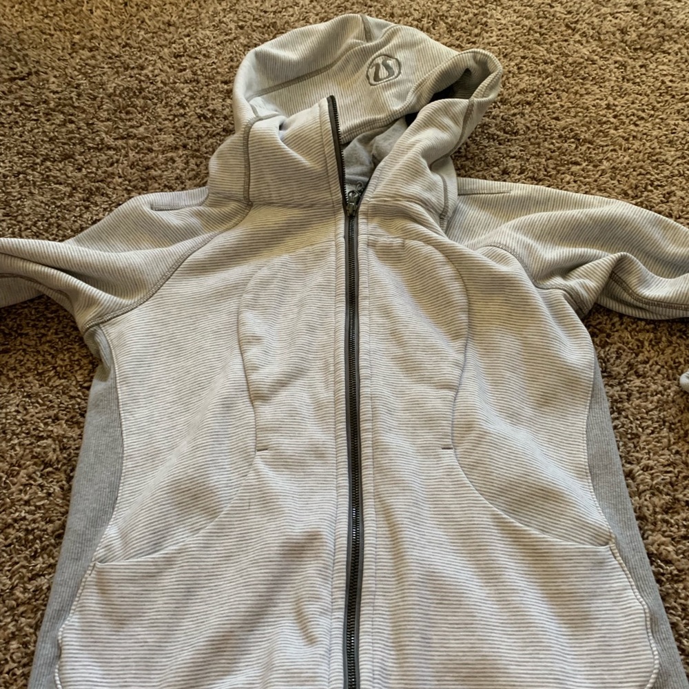 Grey/white stripe Lululemon Scuba